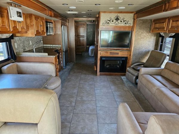 2015 Tiffin Motorhomes Allegro Red 33AA - Image 14