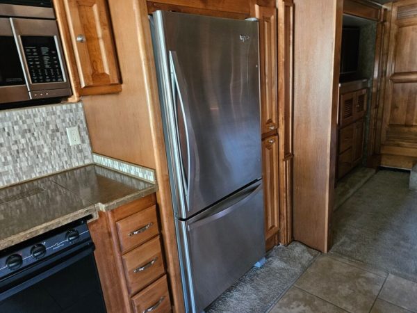 2015 Tiffin Motorhomes Allegro Red 33AA - Image 28
