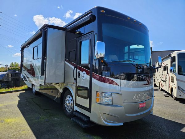 2015 Tiffin Motorhomes Allegro Red 33AA - Image 31