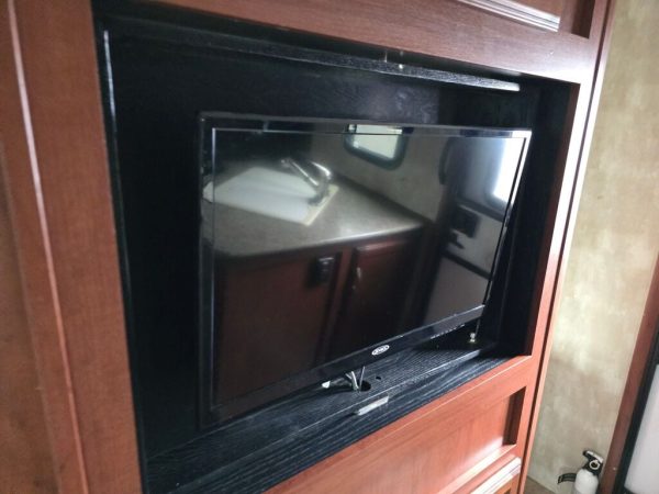 2015 Winnebago Minnie 2201DS - Image 16