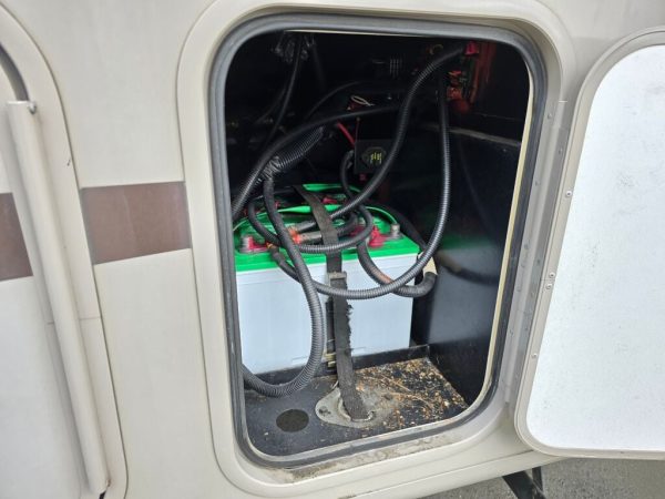 2016 Thor Motor Coach Hurricane 31S - Image 19