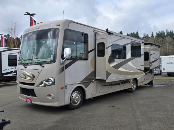 2016 Thor Motor Coach Hurricane 31S - Image 42