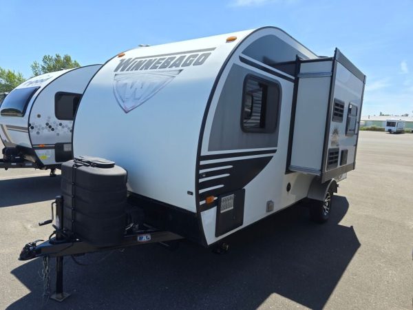 2016 Winnebago Winnie Drop 170S - Image 3