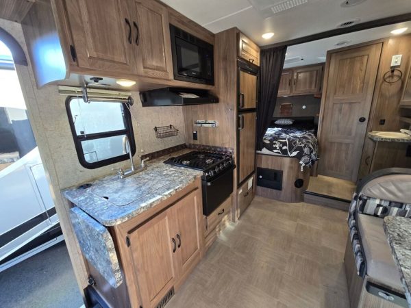 2017 Coachmen Prism 2150LE - Image 11
