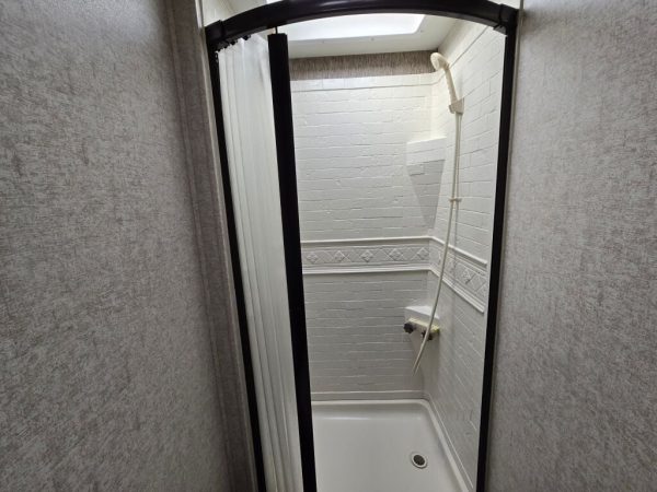 2017 Forest River Sunseeker 2400W MBS - Image 11