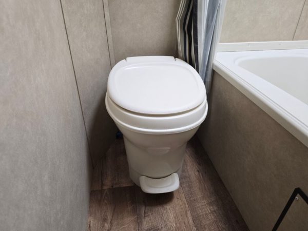 2017 Forest River Wildwood X-Lite 261BHXL - Image 19