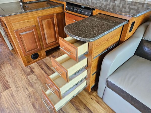 2017 Jayco Precept 31UL - Image 23