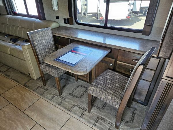 2017 Tiffin Motorhomes Allegro 36LA - Image 12