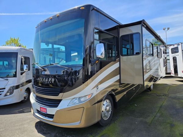 2017 Tiffin Motorhomes Allegro 36LA - Image 3