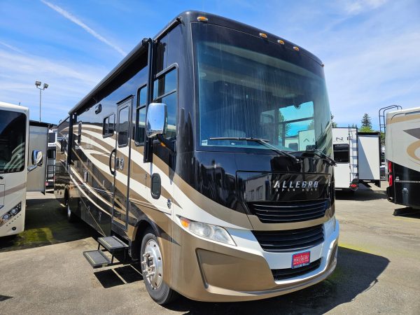 2017 Tiffin Motorhomes Allegro 36LA - Image 23