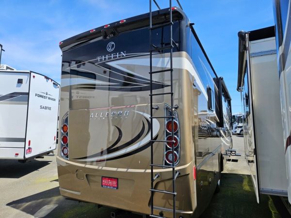 2017 Tiffin Motorhomes Allegro 36LA - Image 6