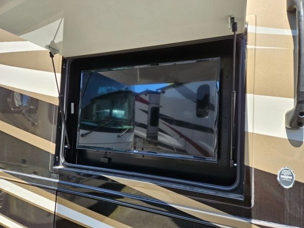 2017 Tiffin Motorhomes Allegro 36LA - Image 7