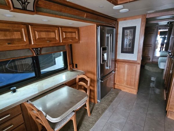 2017 Tiffin Motorhomes Phaeton 36GH - Image 11