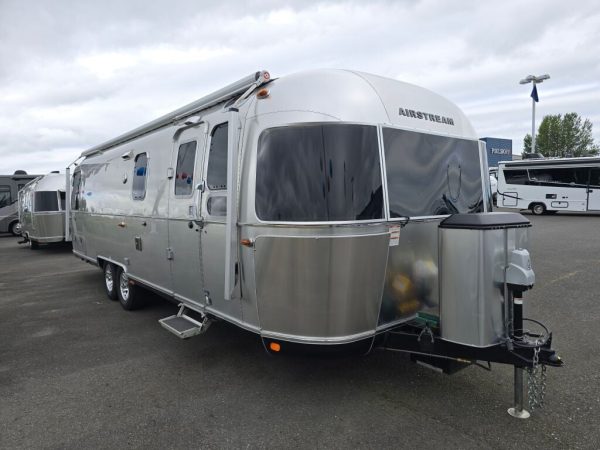 2018 Airstream Classic 30RB TWIN