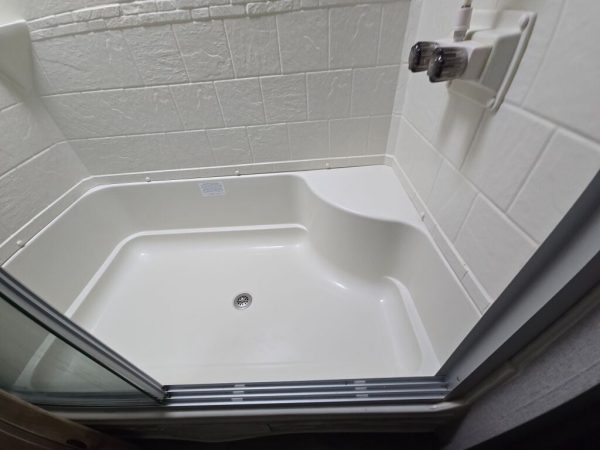 2018 Coachmen Freedom Express Deep Slide 231RBDS - Image 28