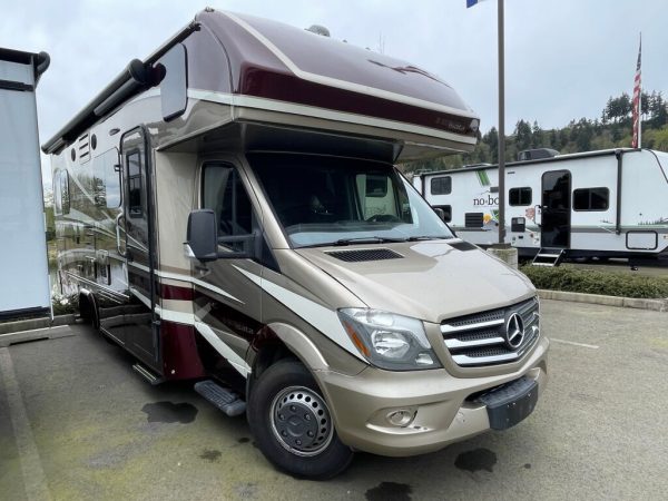 2018 Dynamax Isata 3 Series 24RWM