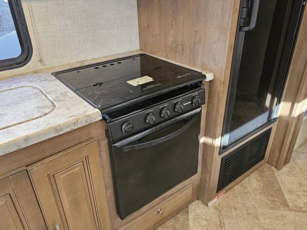 2018 Forest River Georgetown 3 Series GT3 30X3 - Image 17
