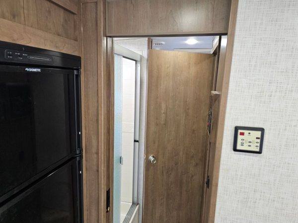 2018 Forest River Georgetown 3 Series GT3 30X3 - Image 21