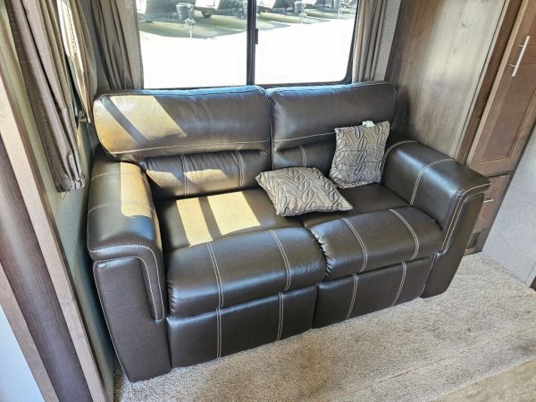 2018 Forest River Wildcat Maxx 245RGX - Image 10