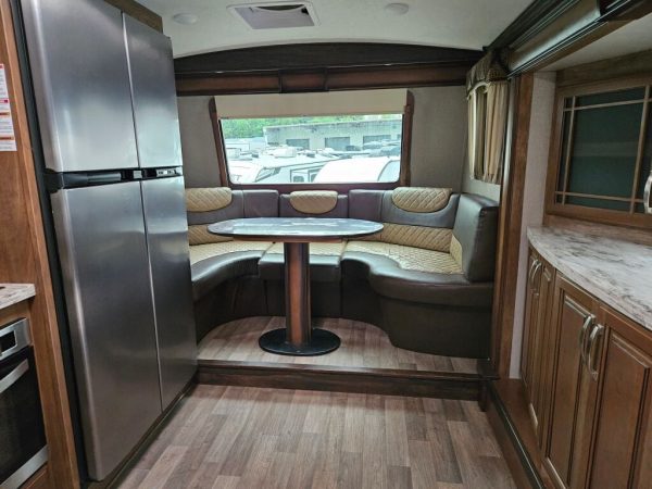 2018 Keystone Montana 3820FK - Image 19