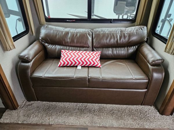 2018 Keystone Montana 3820FK - Image 24