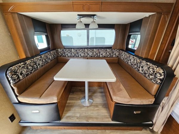2018 Lance Travel Trailer 1685 - Image 23