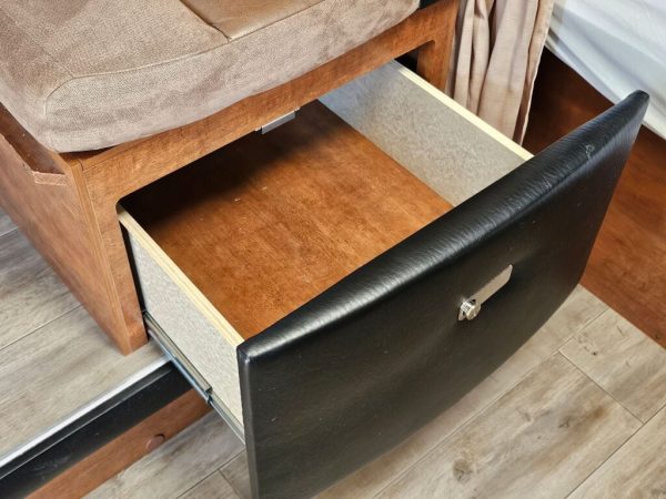 2018 Lance Travel Trailer 1685 - Image 25