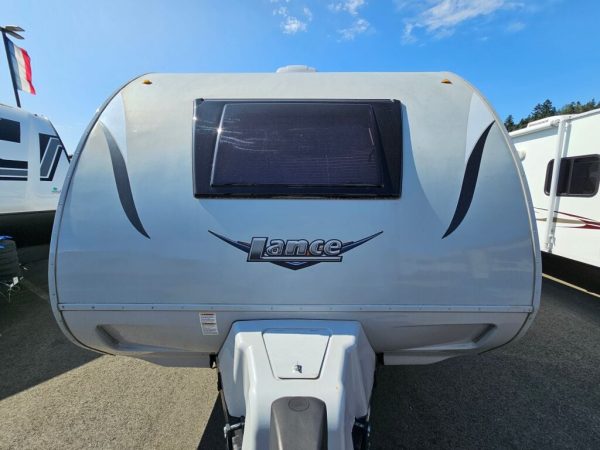 2018 Lance Travel Trailer 1685 - Image 4