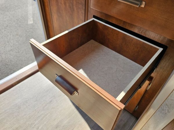 2018 Lance Travel Trailer 1685 - Image 10