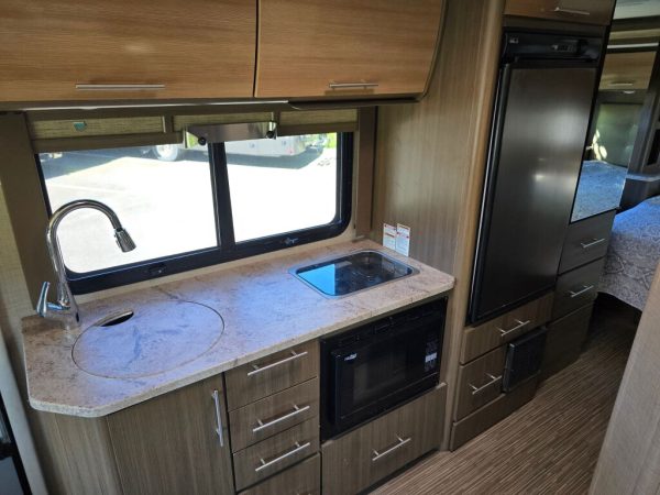 2018 Thor Motor Coach Gemini 24TX - Image 12