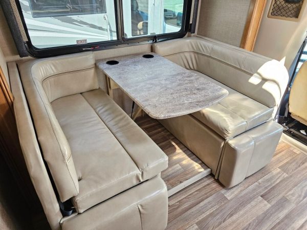 2018 Thor Motor Coach Synergy SD24 - Image 21