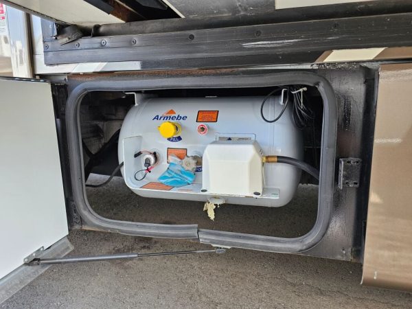 2018 Thor Motor Coach Synergy SD24 - Image 6