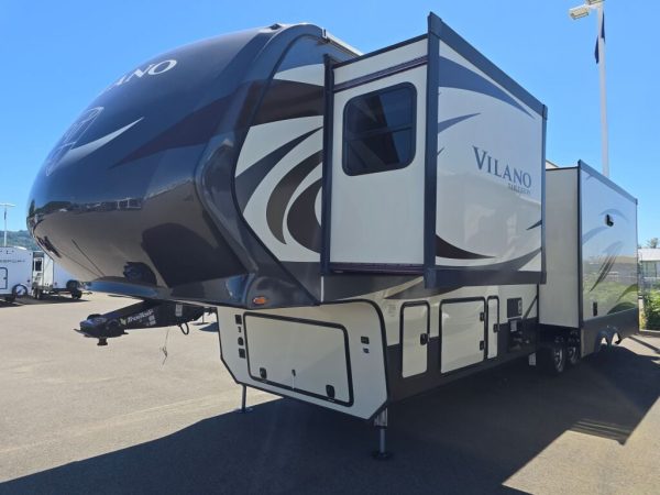 2018 Vanleigh RV Vilano 365RL - Image 3