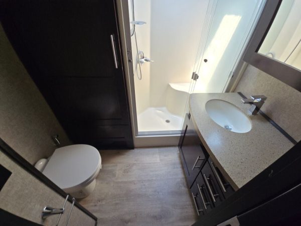 2018 Vanleigh RV Vilano 365RL - Image 24