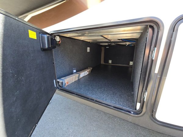 2018 Vanleigh RV Vilano 365RL - Image 4