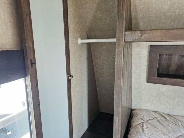 2019 Forest River Rainier 279RBSR - Image 21