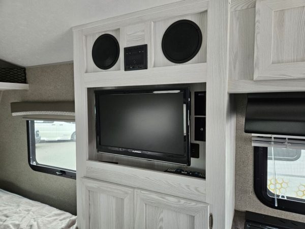 2019 Forest River Rockwood Geo Pro G19FBS - Image 11