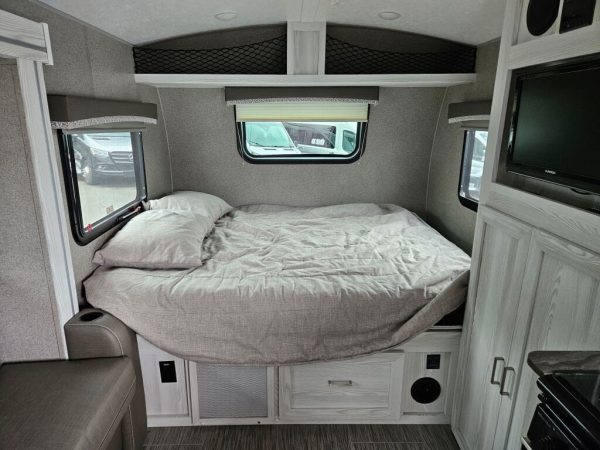 2019 Forest River Rockwood Geo Pro G19FBS - Image 10