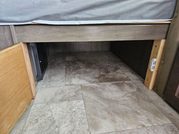 2019 Forest River r-pod RP-180 - Image 20