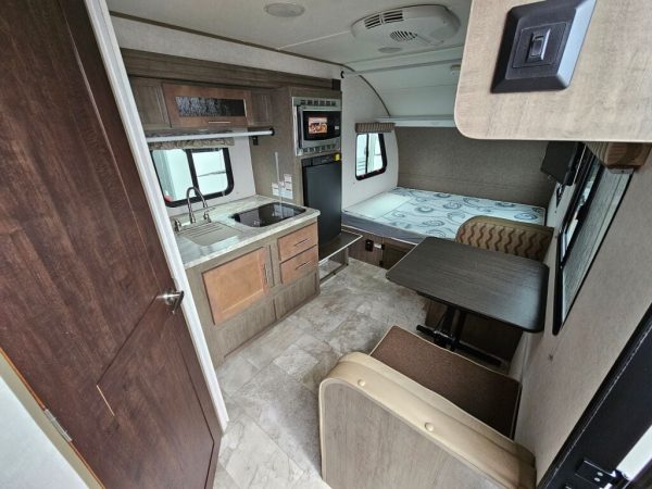 2019 Forest River r-pod RP-180 - Image 9