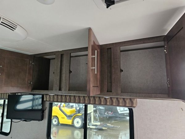 2019 Forest River r-pod RP-180 - Image 10