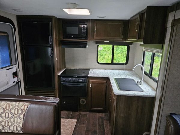 2019 Keystone Bullet 248RKS - Image 11