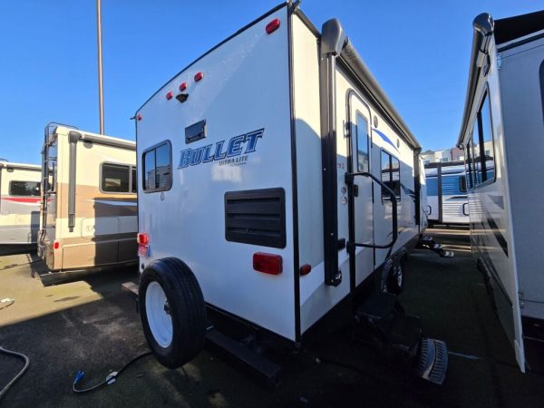 2019 Keystone Bullet 248RKSW - Image 3