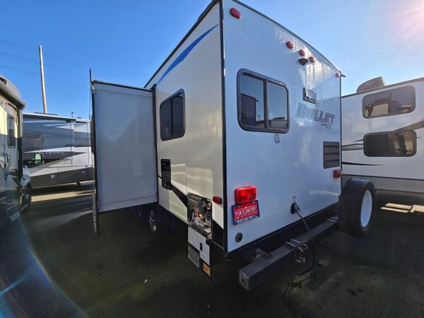 2019 Keystone Bullet 248RKSW - Image 4