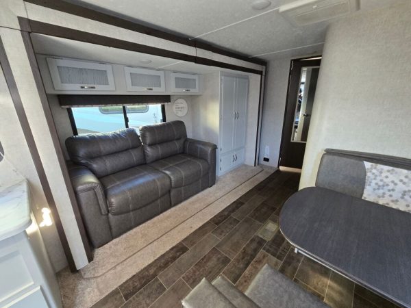 2019 Keystone Bullet 248RKSW - Image 6