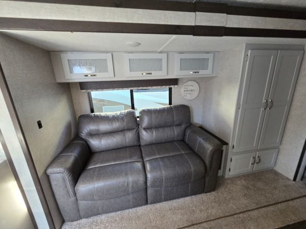 2019 Keystone Bullet 248RKSW - Image 9