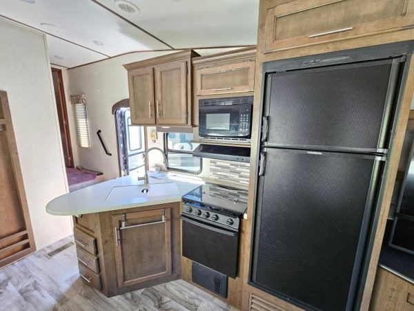 2019 Keystone Cougar 25RESWE - Image 17