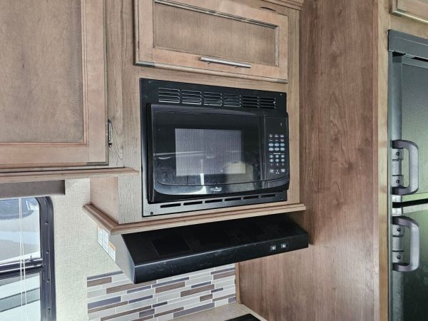 2019 Keystone Cougar 25RESWE - Image 19