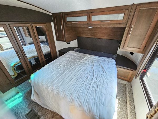 2019 Keystone Cougar 25RESWE - Image 23