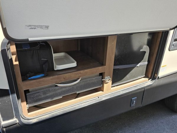 2019 Keystone Cougar 25RESWE - Image 4